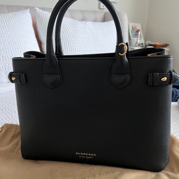 Burberry Handbags - Burberry Banner Bag, Medium